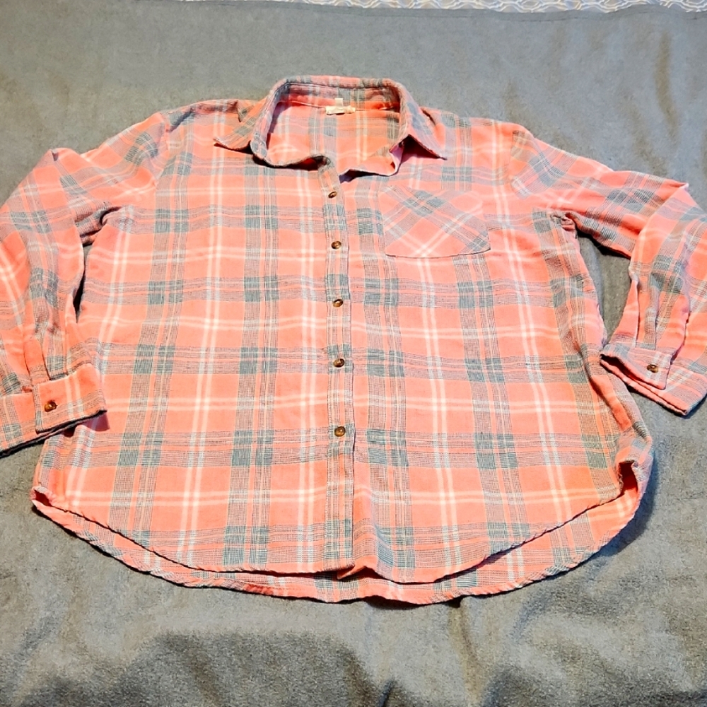 LA MIEL Ladies Plaid Shirt in Coral, White, Green and Charcoal